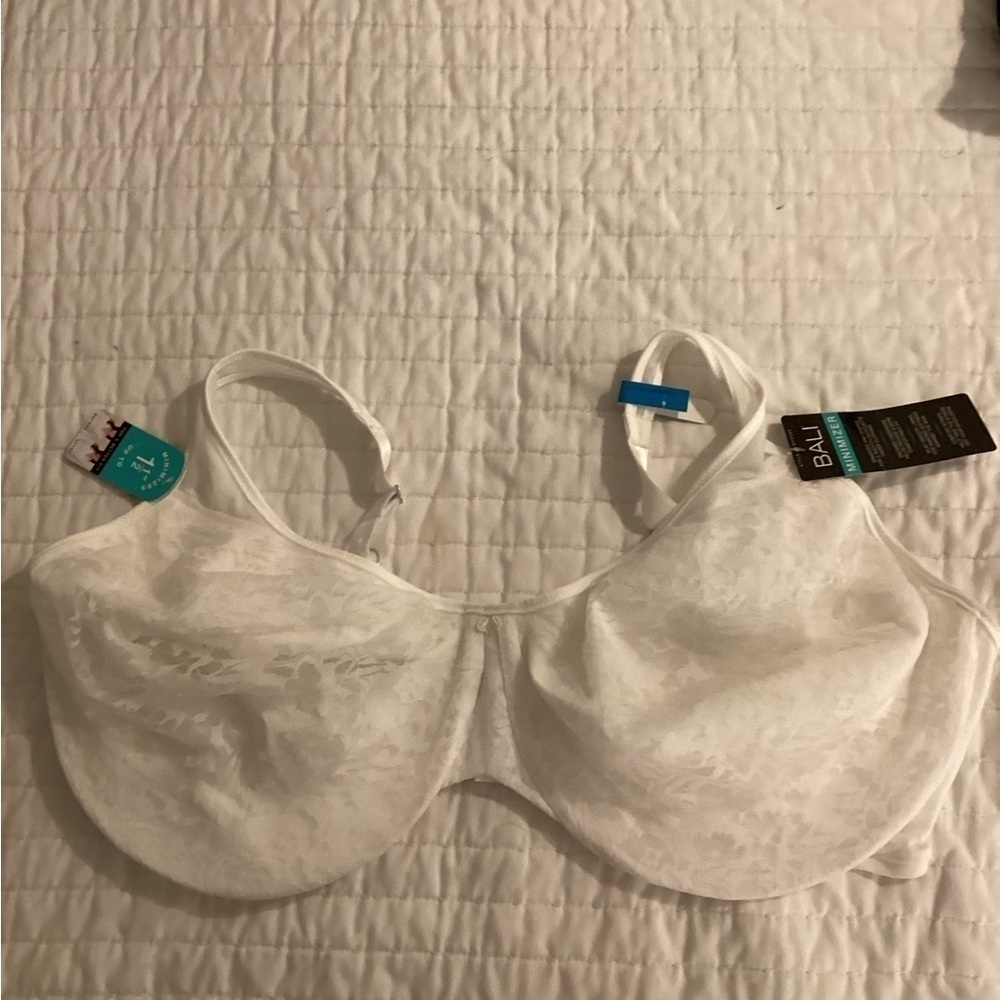 Nwt Bali Minimizer Size‎ 42DDD Bra